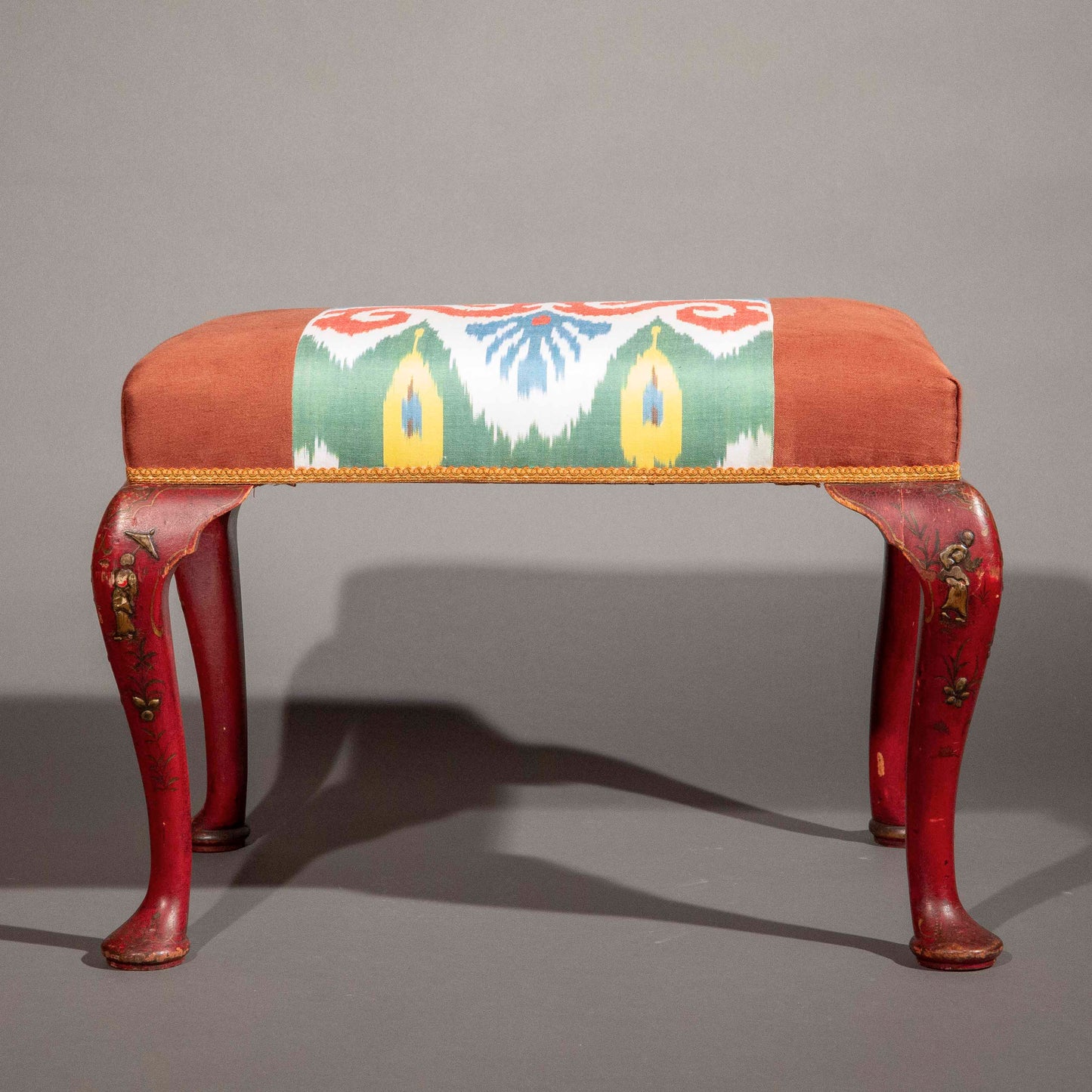 Early 20th Century Queen Anne Style Scarlet Japanned Stool