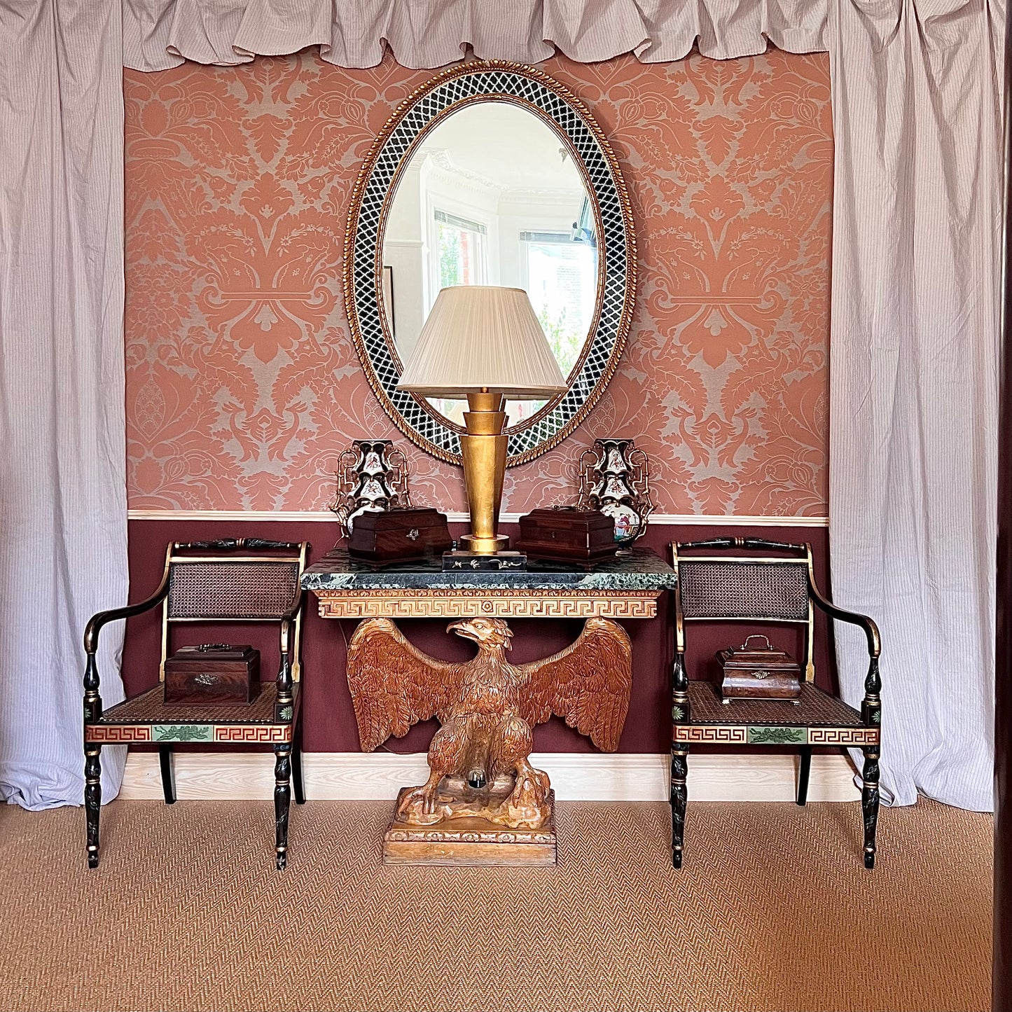 Fine George III Oval Wall Mirror with Églomisé Border