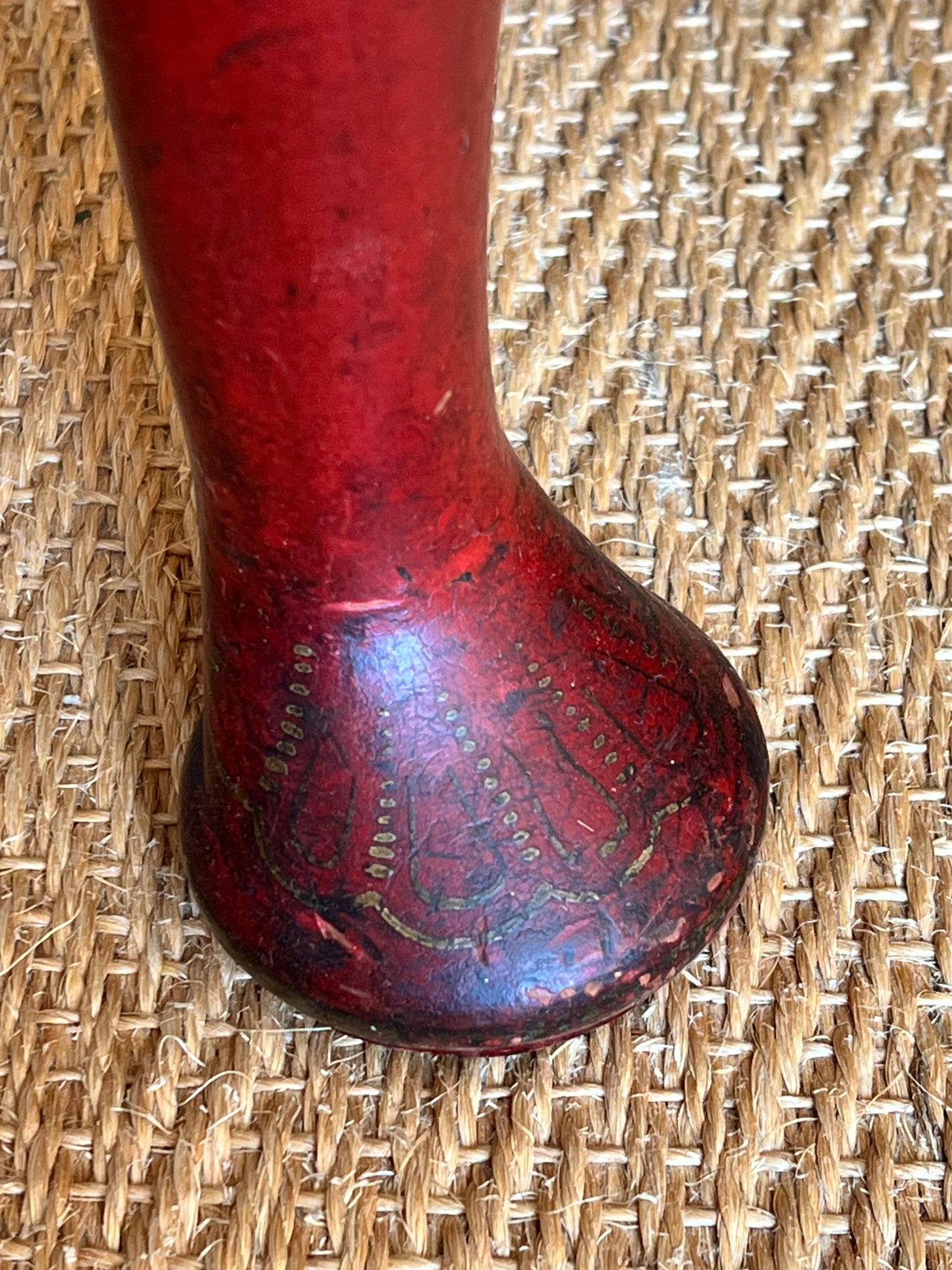 Early 20th Century Queen Anne Style Scarlet Japanned Stool