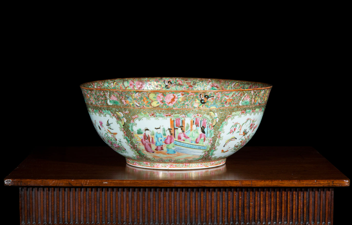 19th Century Chinese Qing Porcelain Bowl