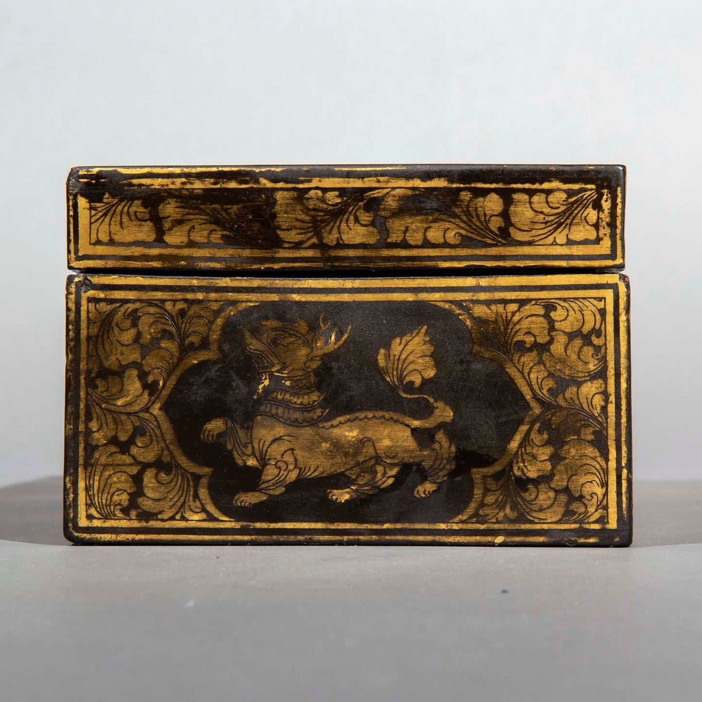 Unusual Chinese Export Lacquer Box Decorated with Cockerels