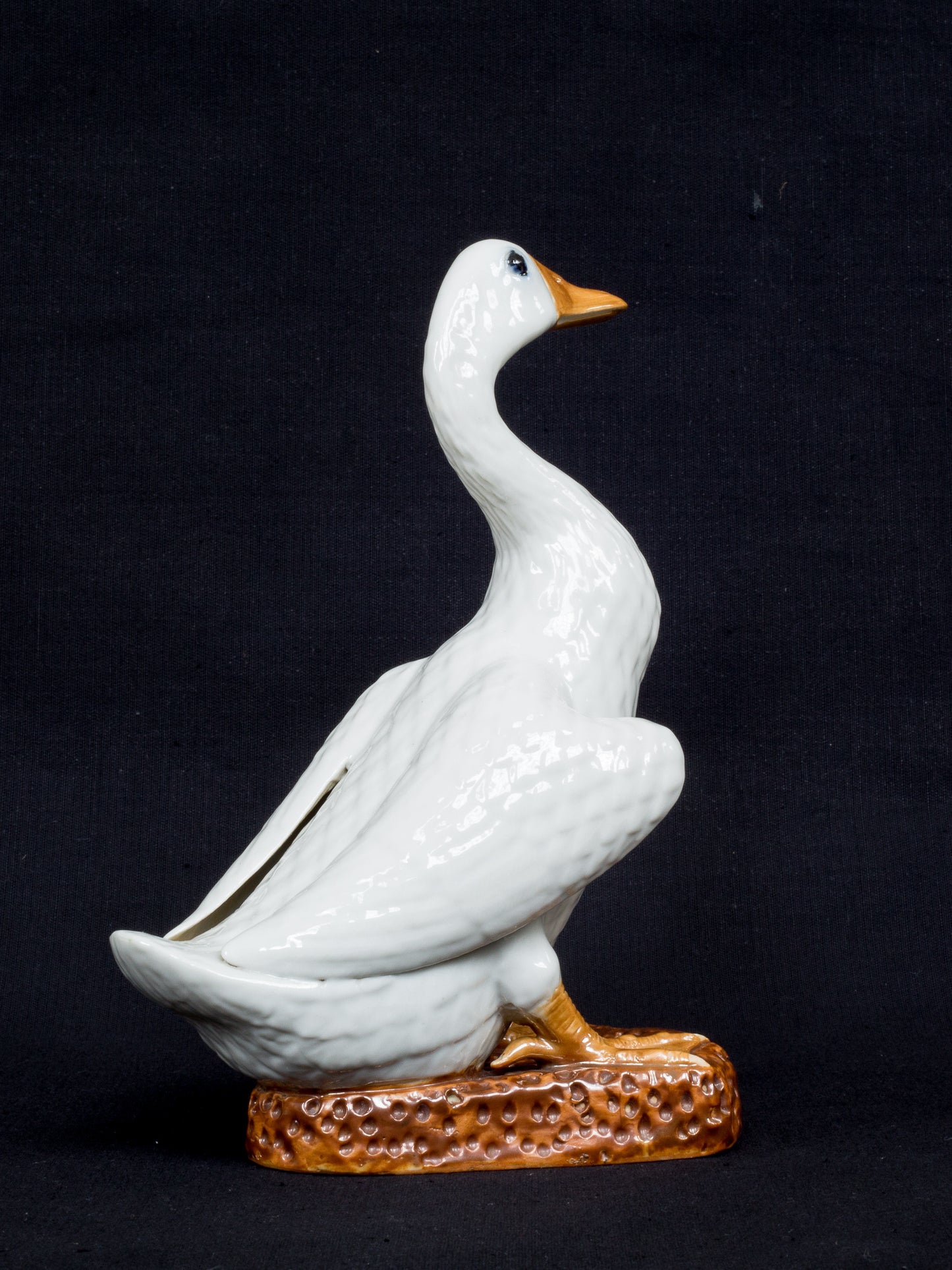 Chinese Export Porcelain Peking Ducks Figurines