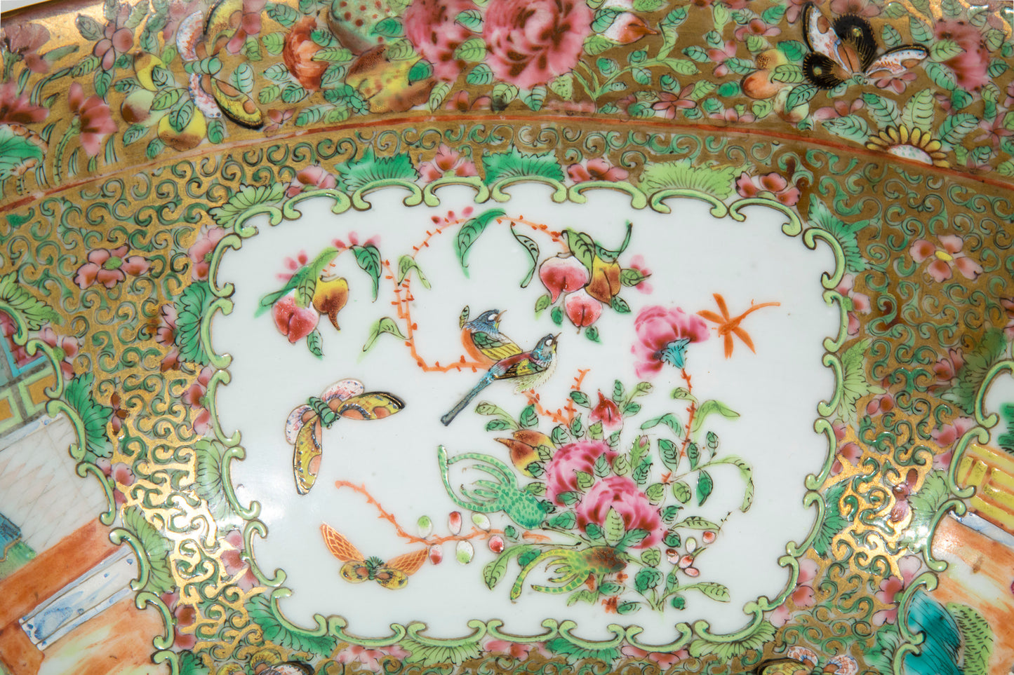 19th Century Chinese Qing Porcelain Bowl