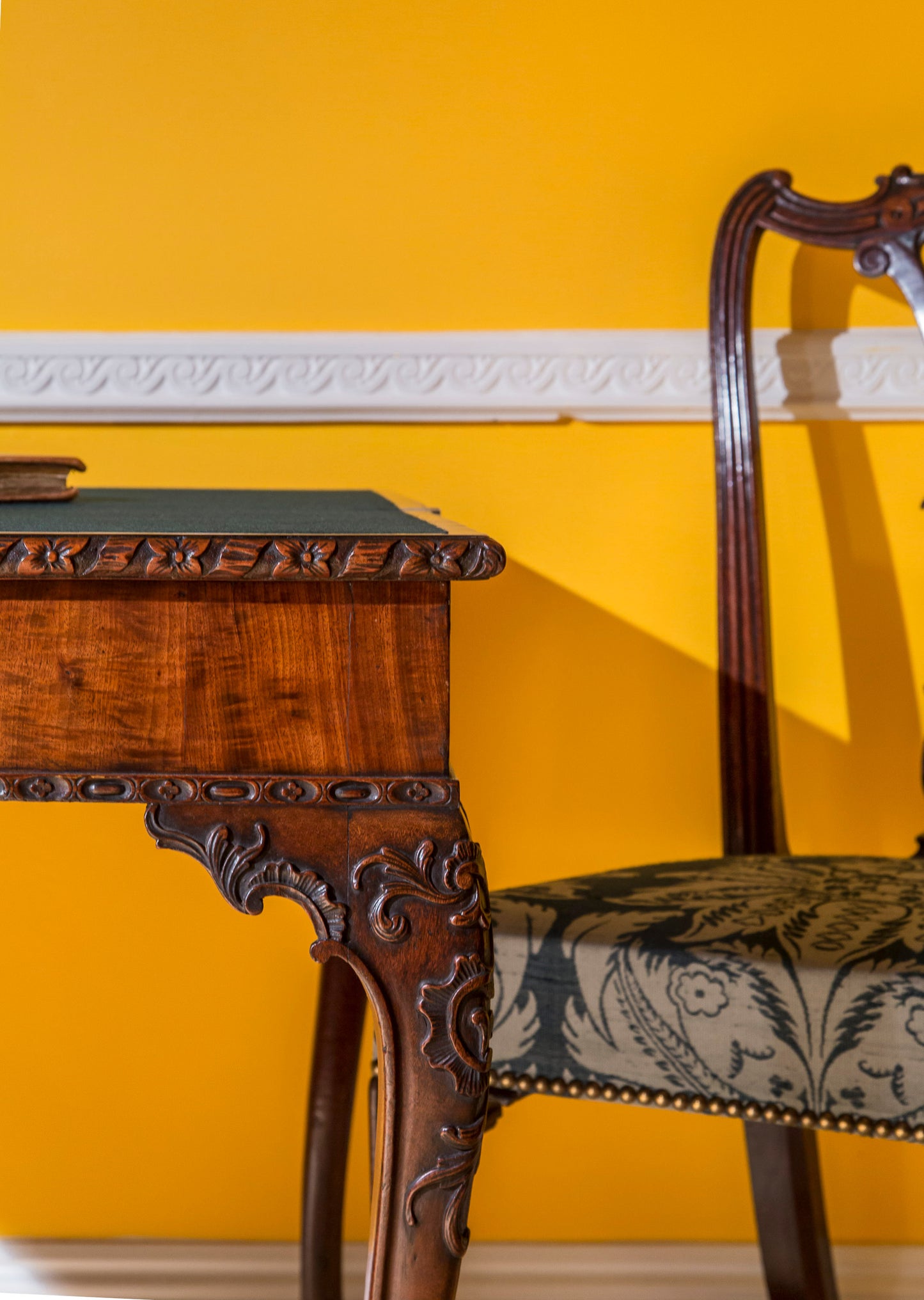 Fine Pair of George III Chippendale Mahogany Chairs