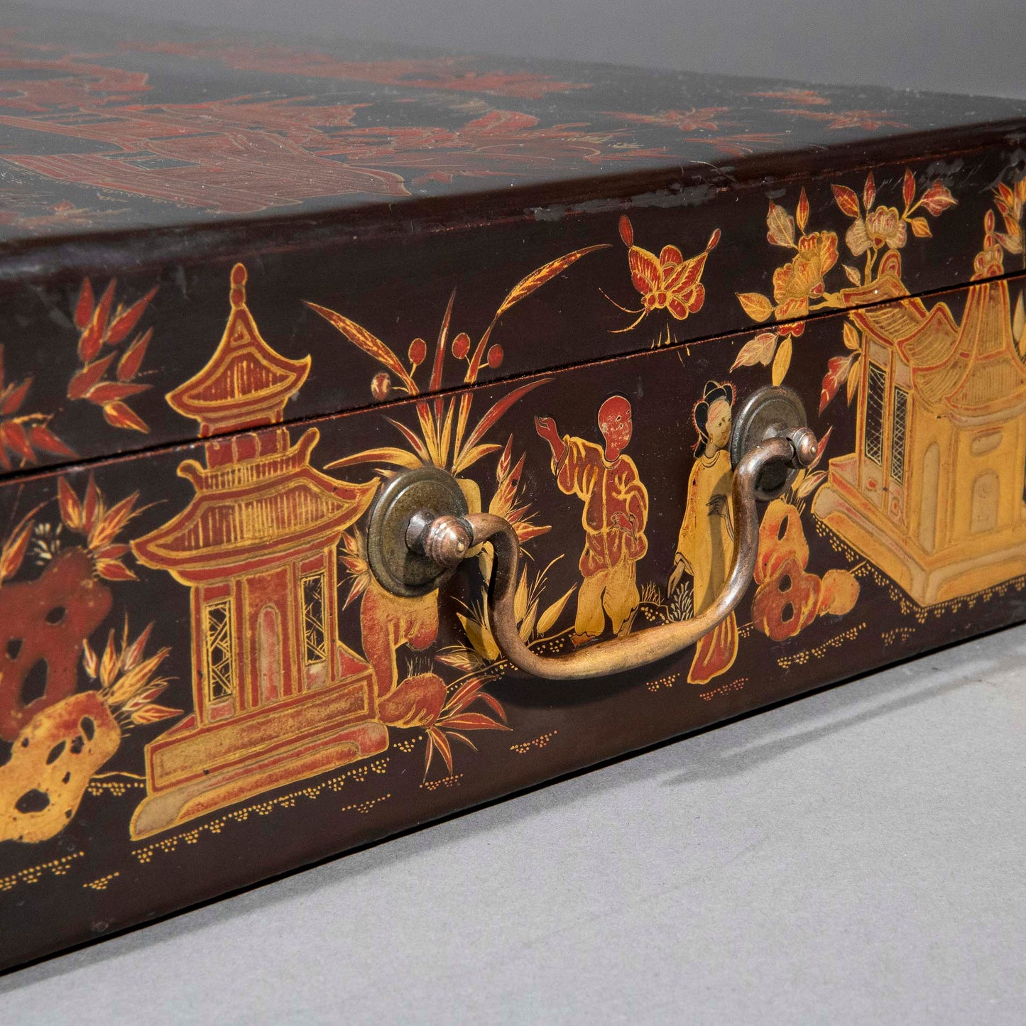 Large 19th Century Chinoiserie Lacquer Box