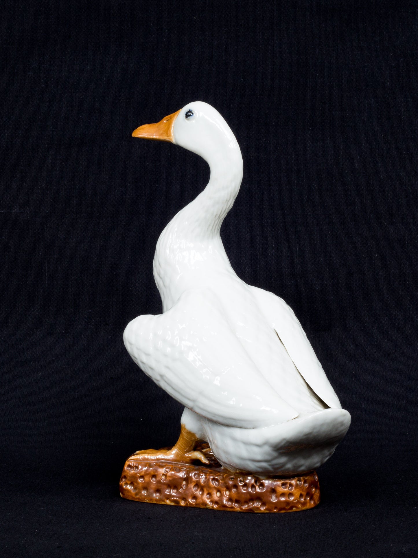 Chinese Export Porcelain Peking Ducks Figurines