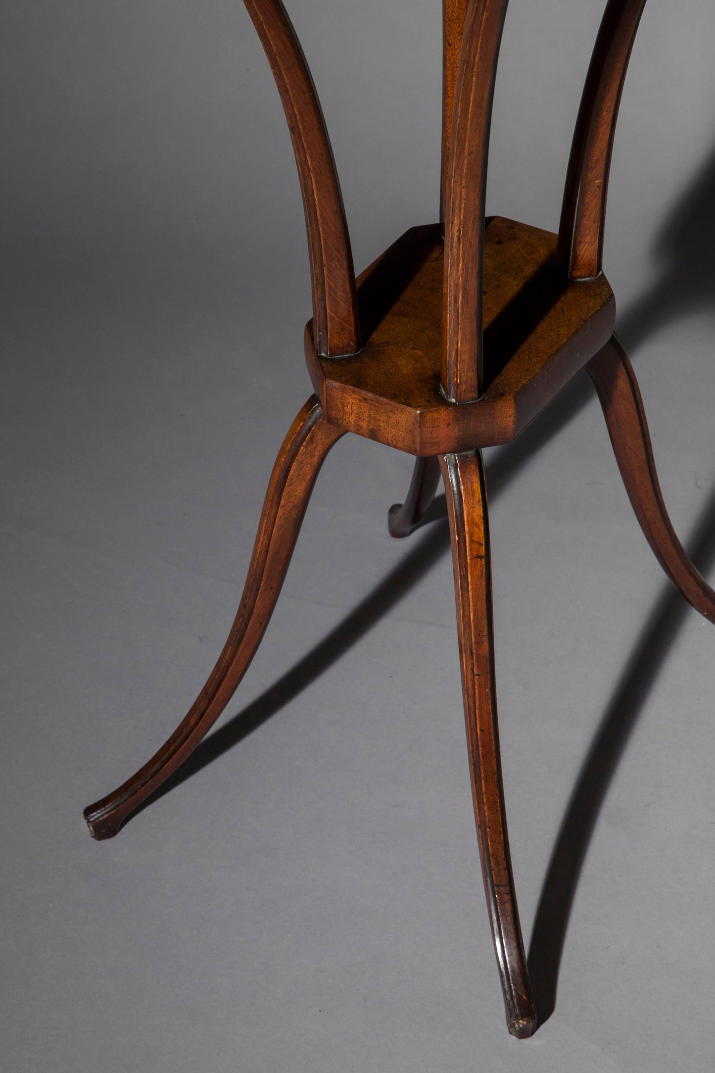 Fine George III Spider Leg Table