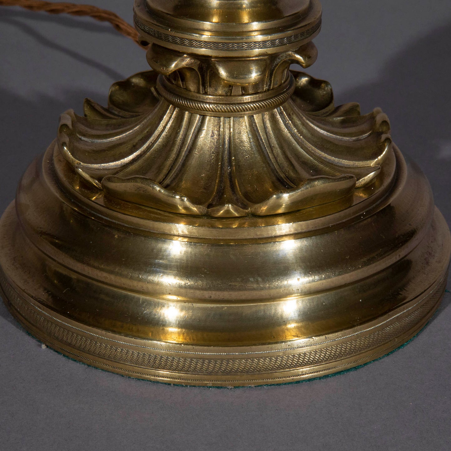 Fine Regency Bronze Table Lamp