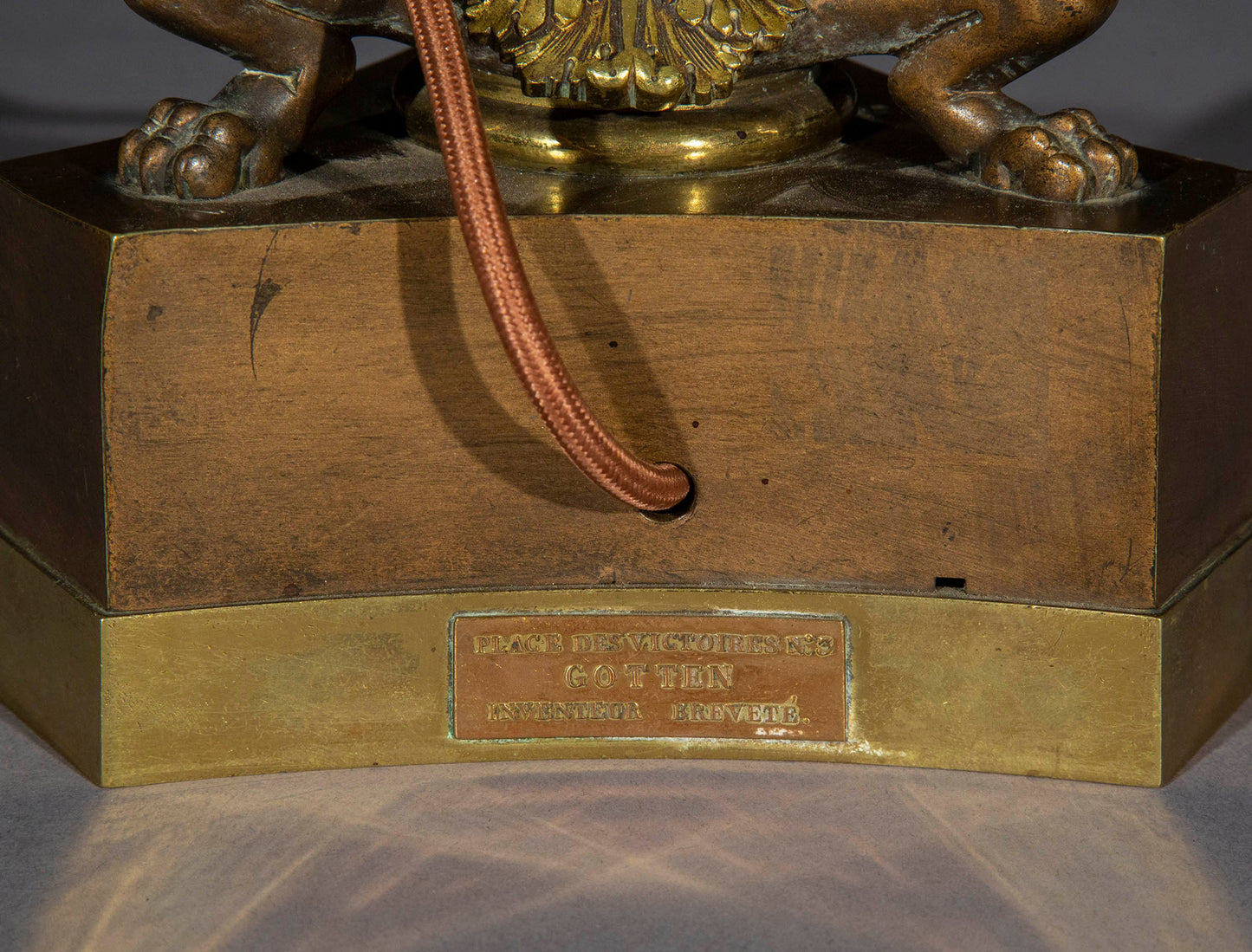 Fine 19th Century Bronze and Ormolu Table Lamp