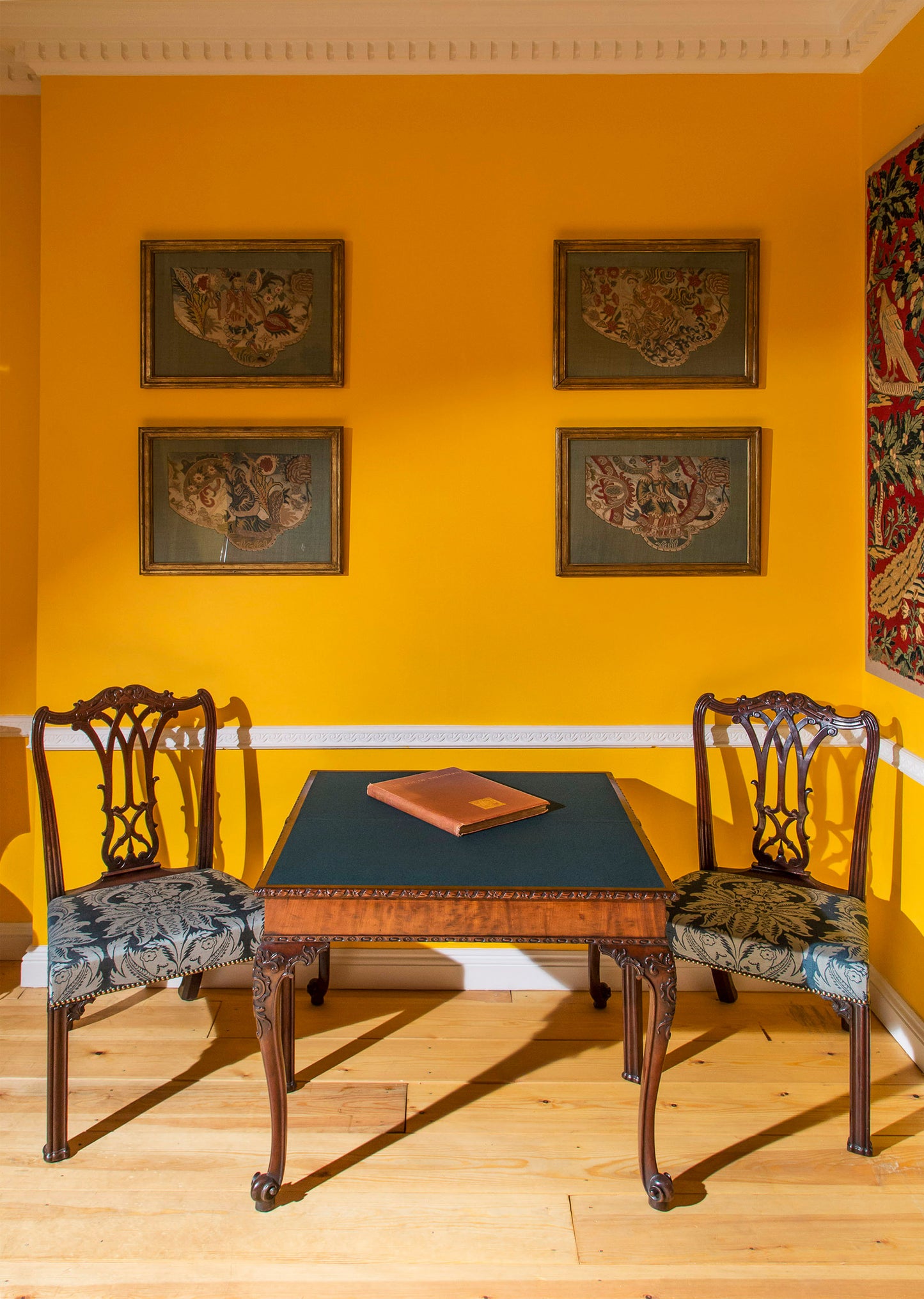 Fine Pair of George III Chippendale Mahogany Chairs