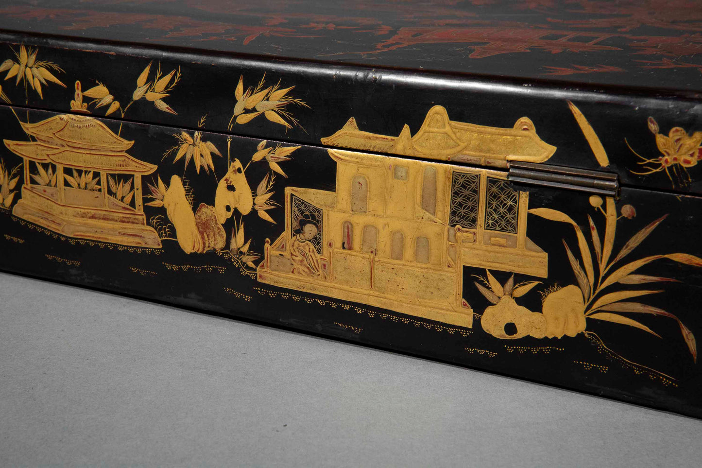 Large 19th Century Chinoiserie Lacquer Box