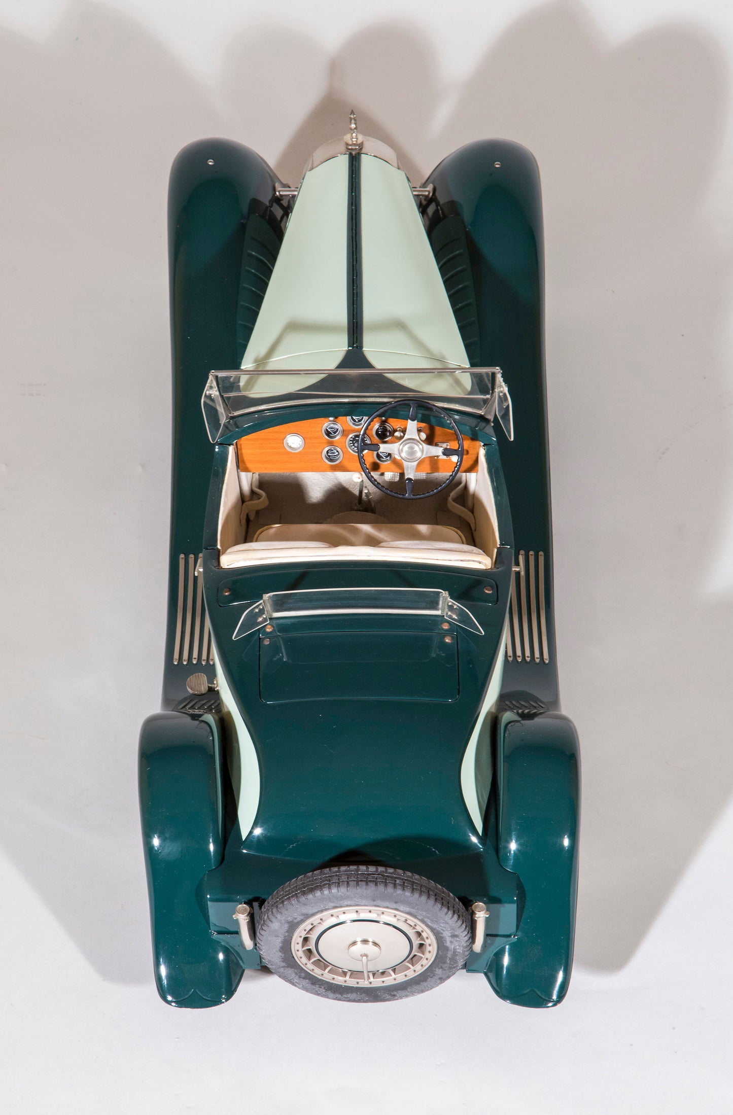 Stunning 1/8 Scale Model 1932 Bugatti Type 41 Royale Esders Roadster