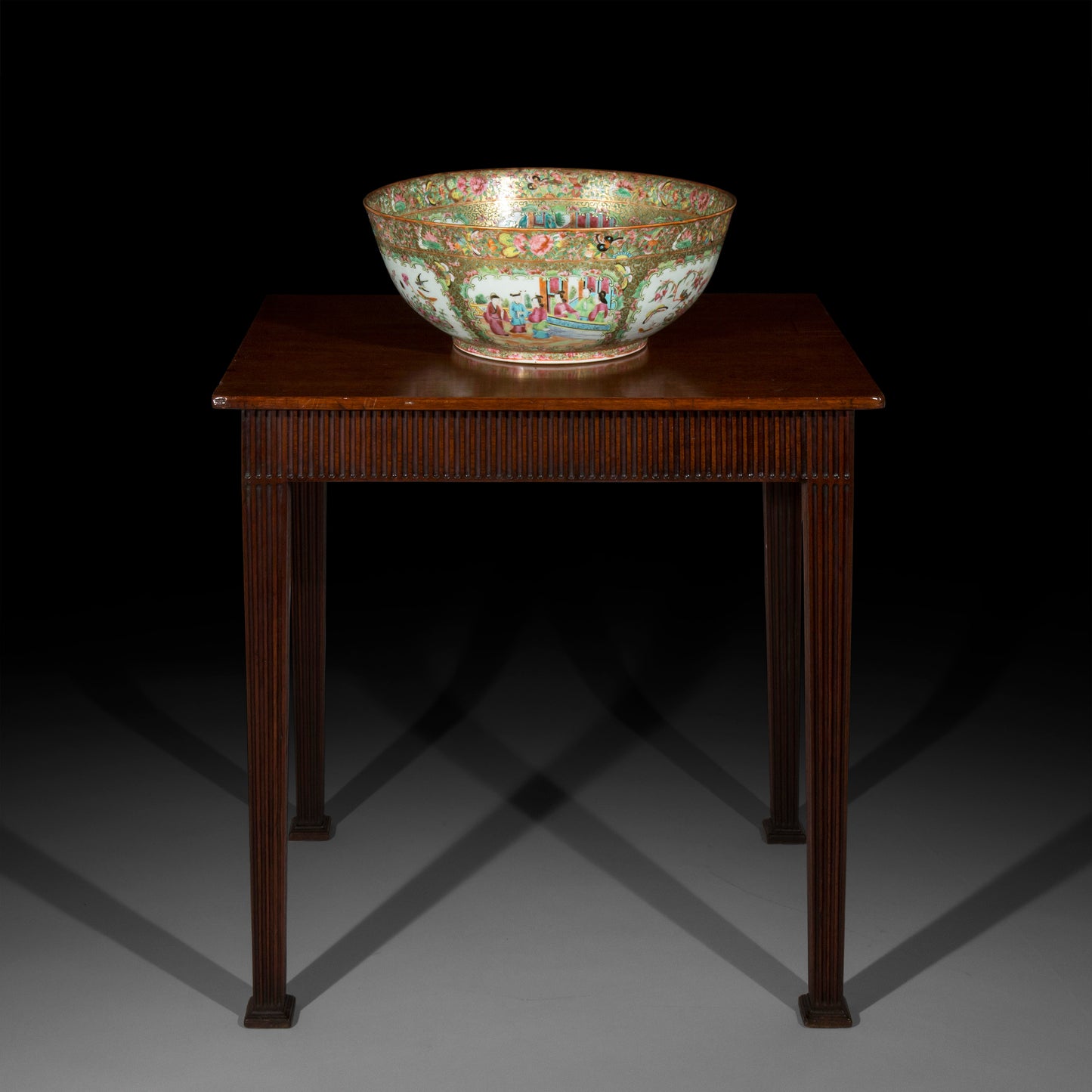 19th Century Chinese Qing Porcelain Bowl