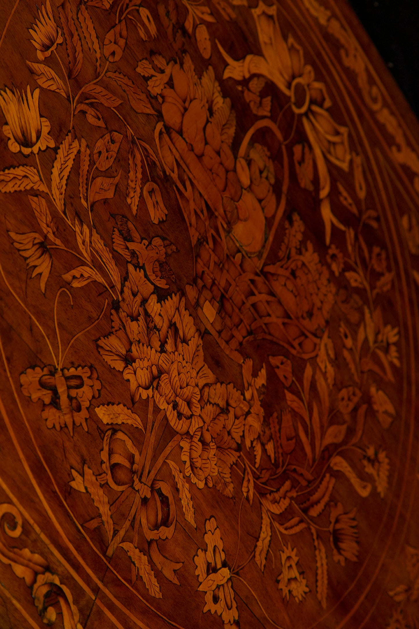 Stunning 18th Century Marquetry Commode