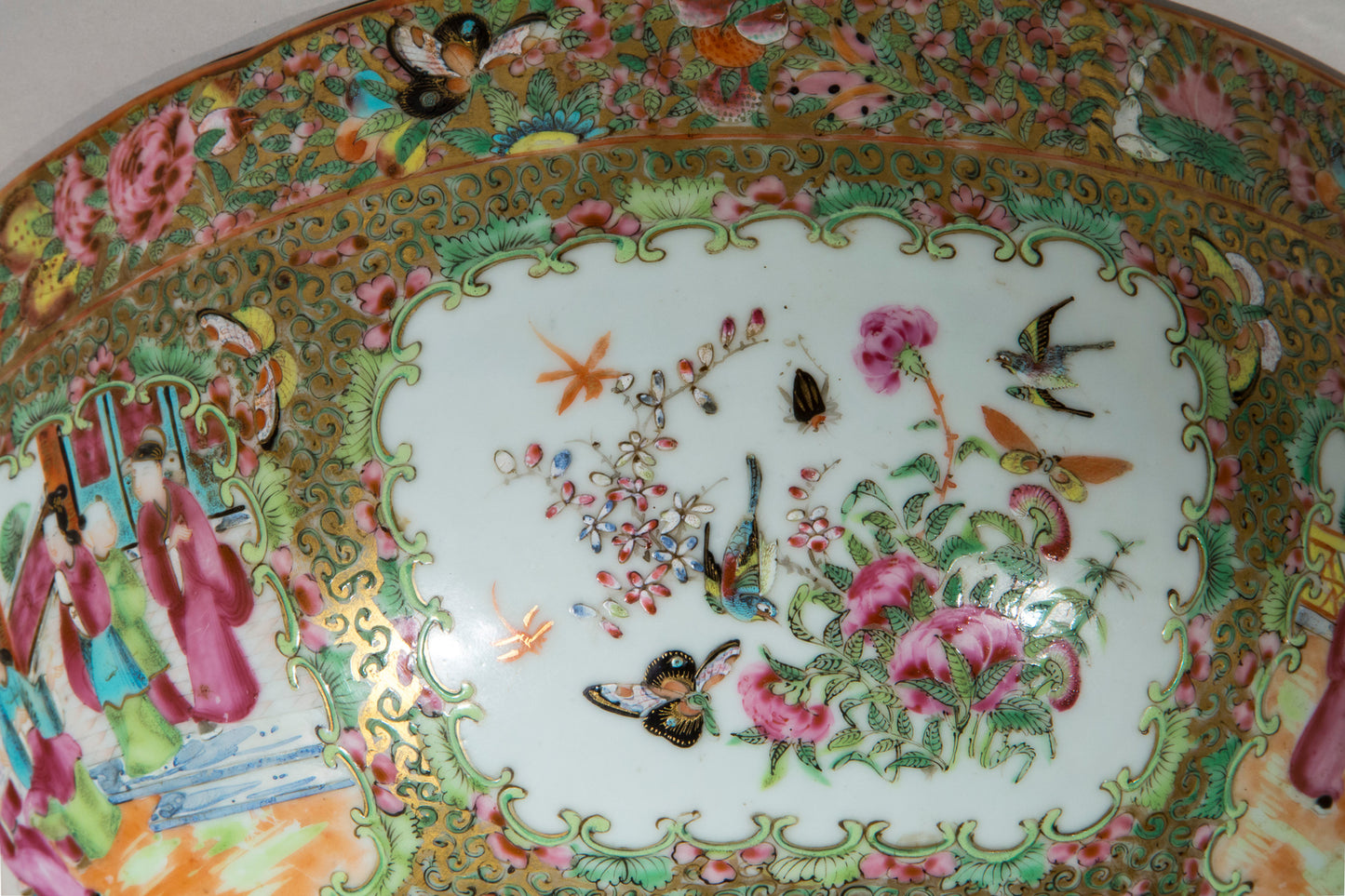 19th Century Chinese Qing Porcelain Bowl
