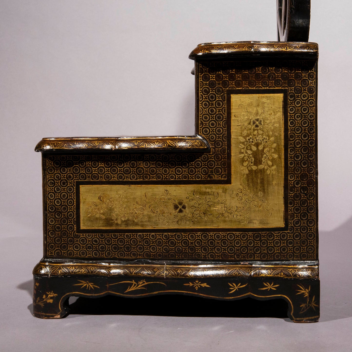 19th Century Chinese Export Lacquer Mirror