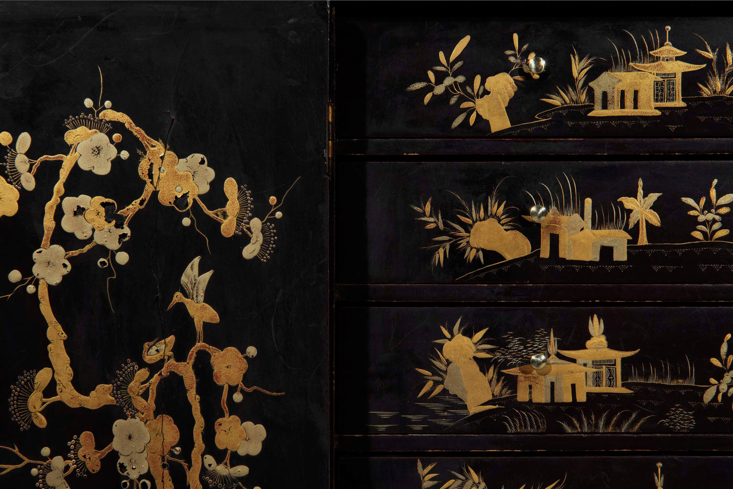 19th Century Chinoiserie Black Lacquer Table Cabinet