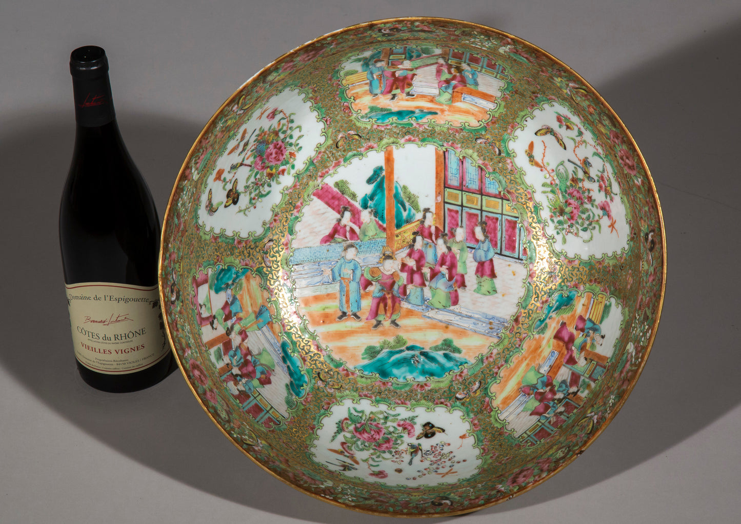 19th Century Chinese Qing Porcelain Bowl