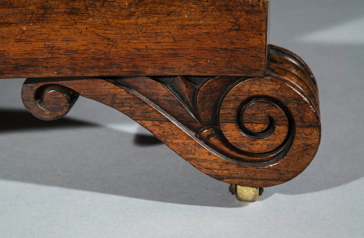 Regency Rosewood Circular Table