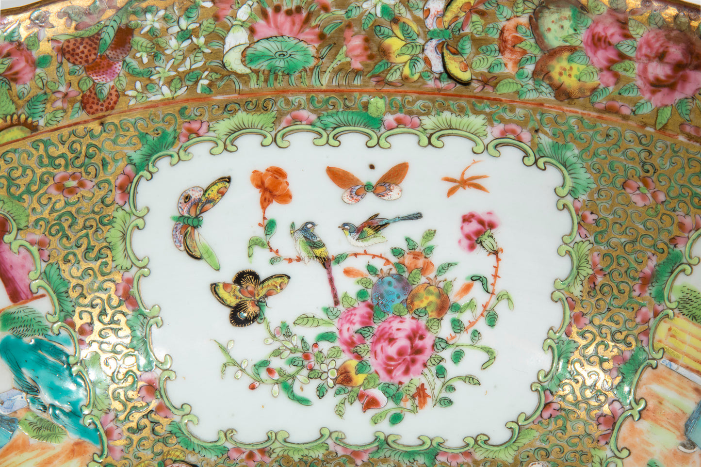 19th Century Chinese Qing Porcelain Bowl