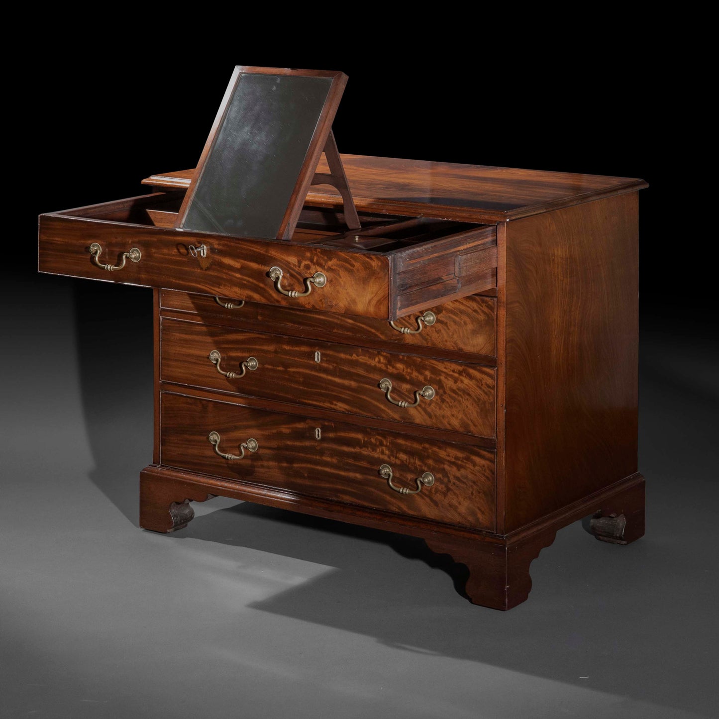 Georgian Chest of Drawers