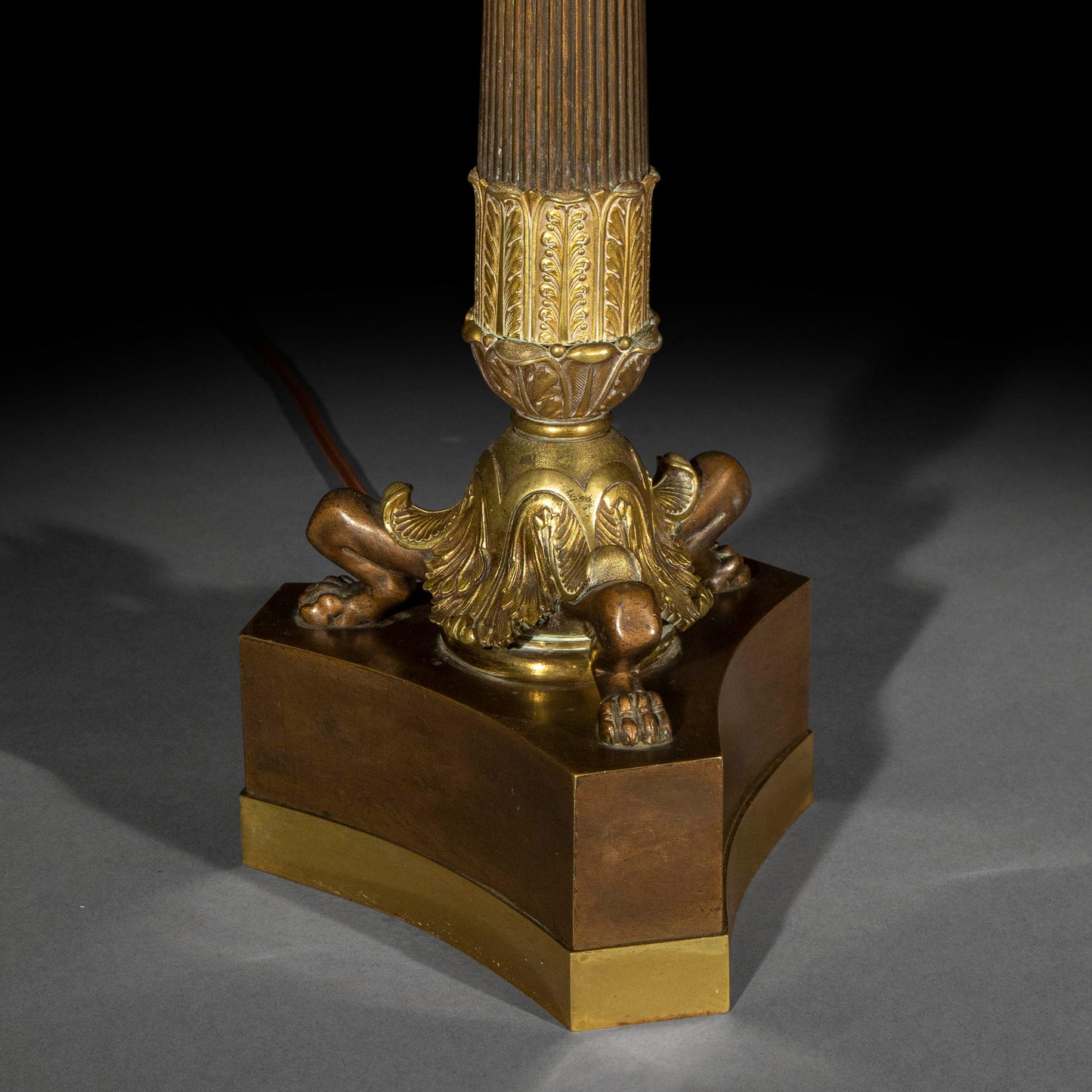 Fine 19th Century Bronze and Ormolu Table Lamp