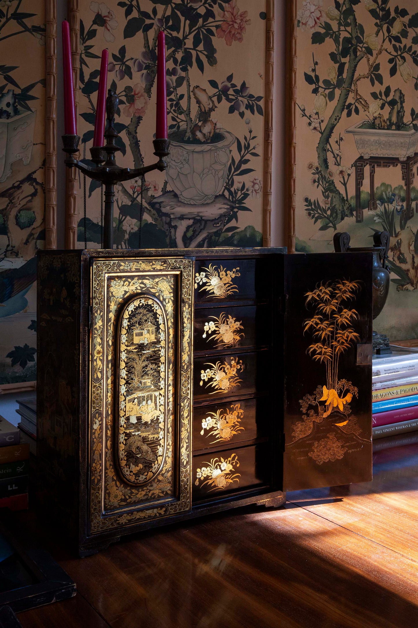 Early 19th Century Chinoiserie Black Lacquer Miniature Cabinet