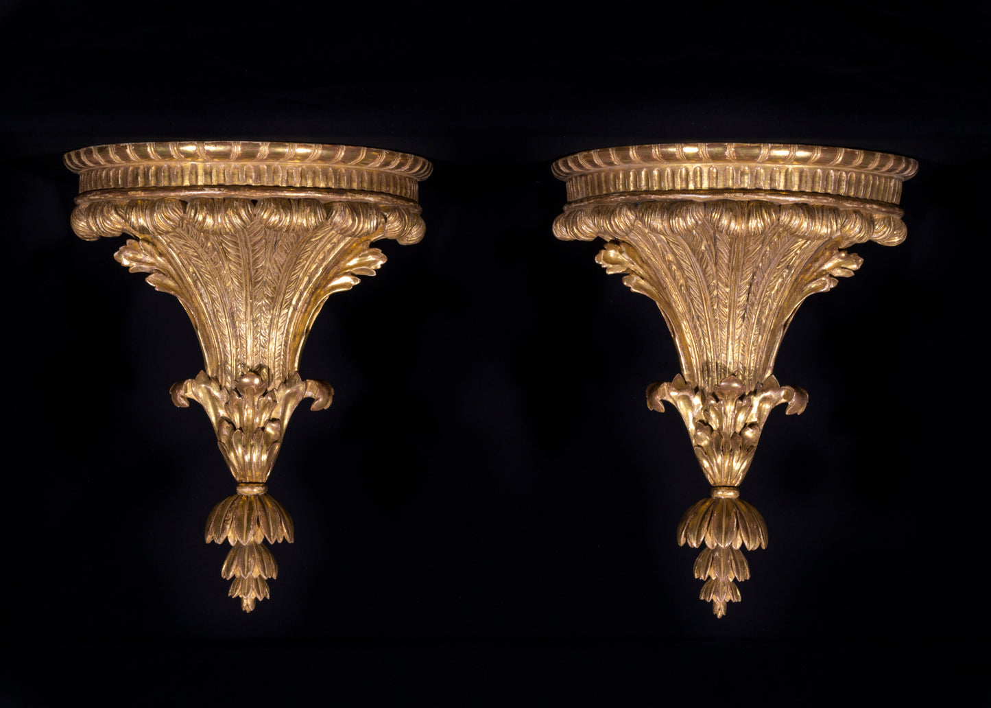 Fine Pair of George III Giltwood Wall Brackets