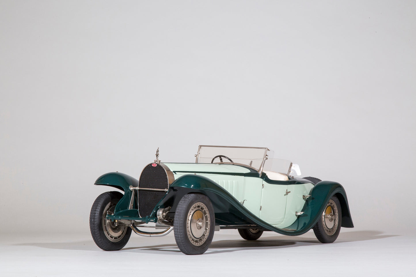 Stunning 1/8 Scale Model 1932 Bugatti Type 41 Royale Esders Roadster