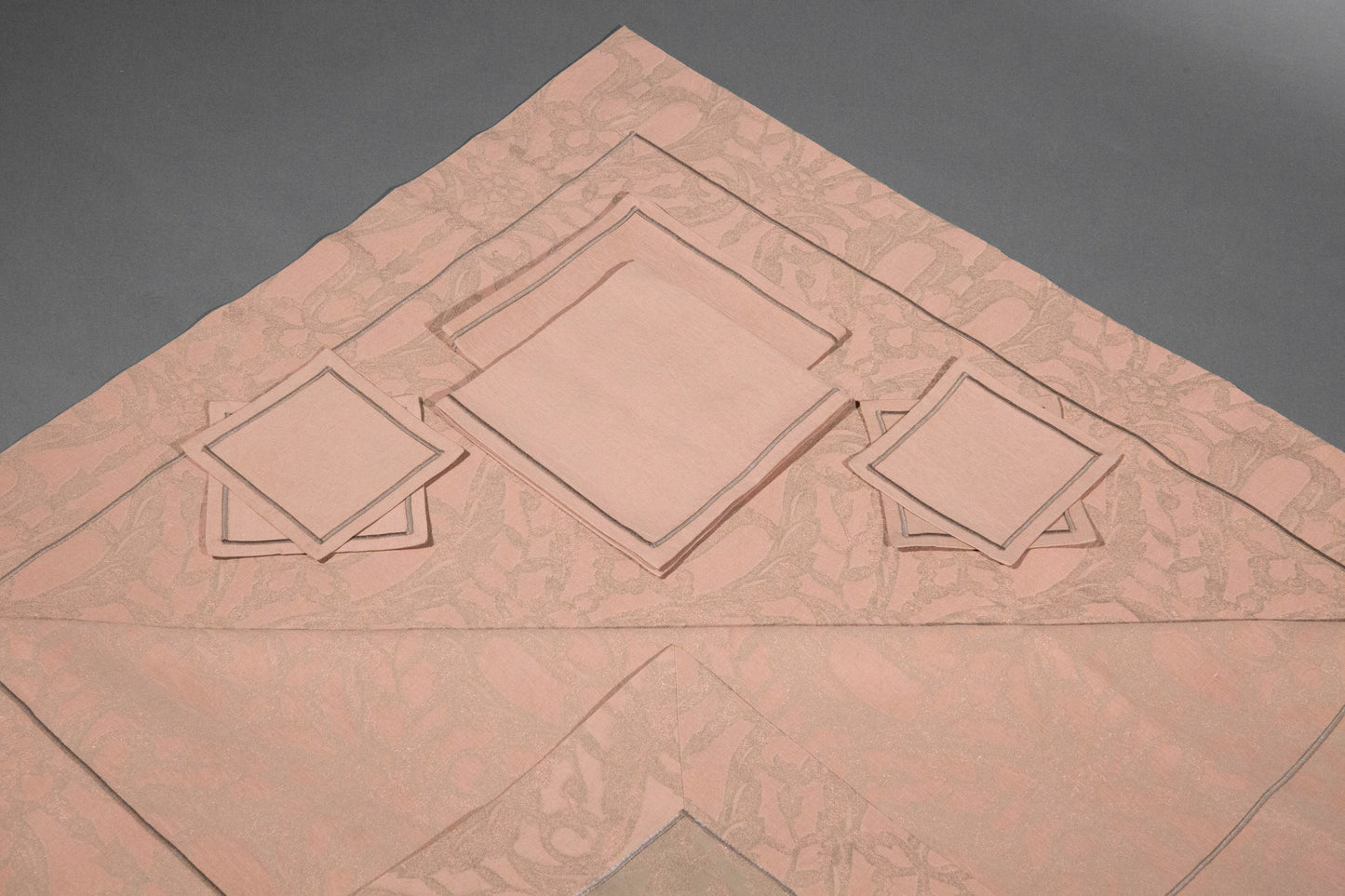 Galatina Rosé Damask Tablecloth
