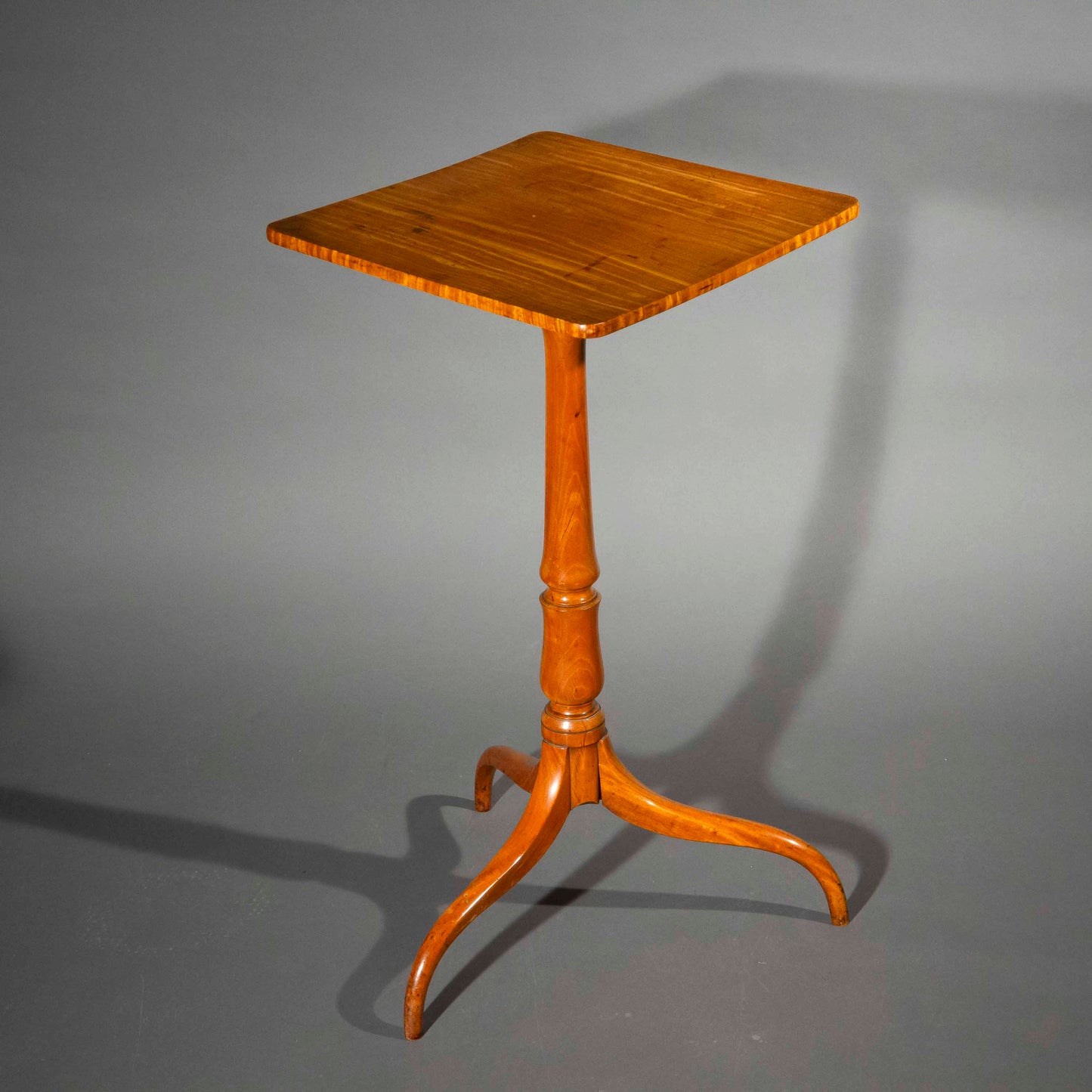 Fine 18th Century Satinwood Tripod Table