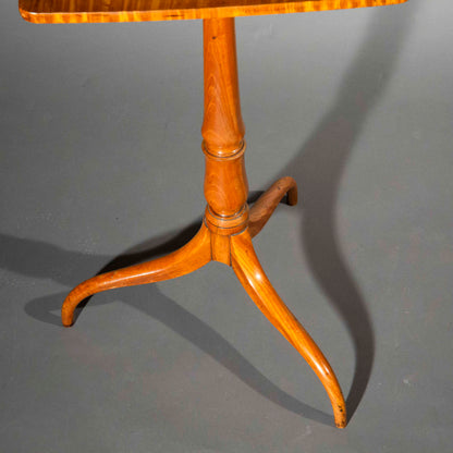 Fine 18th Century Satinwood Tripod Table