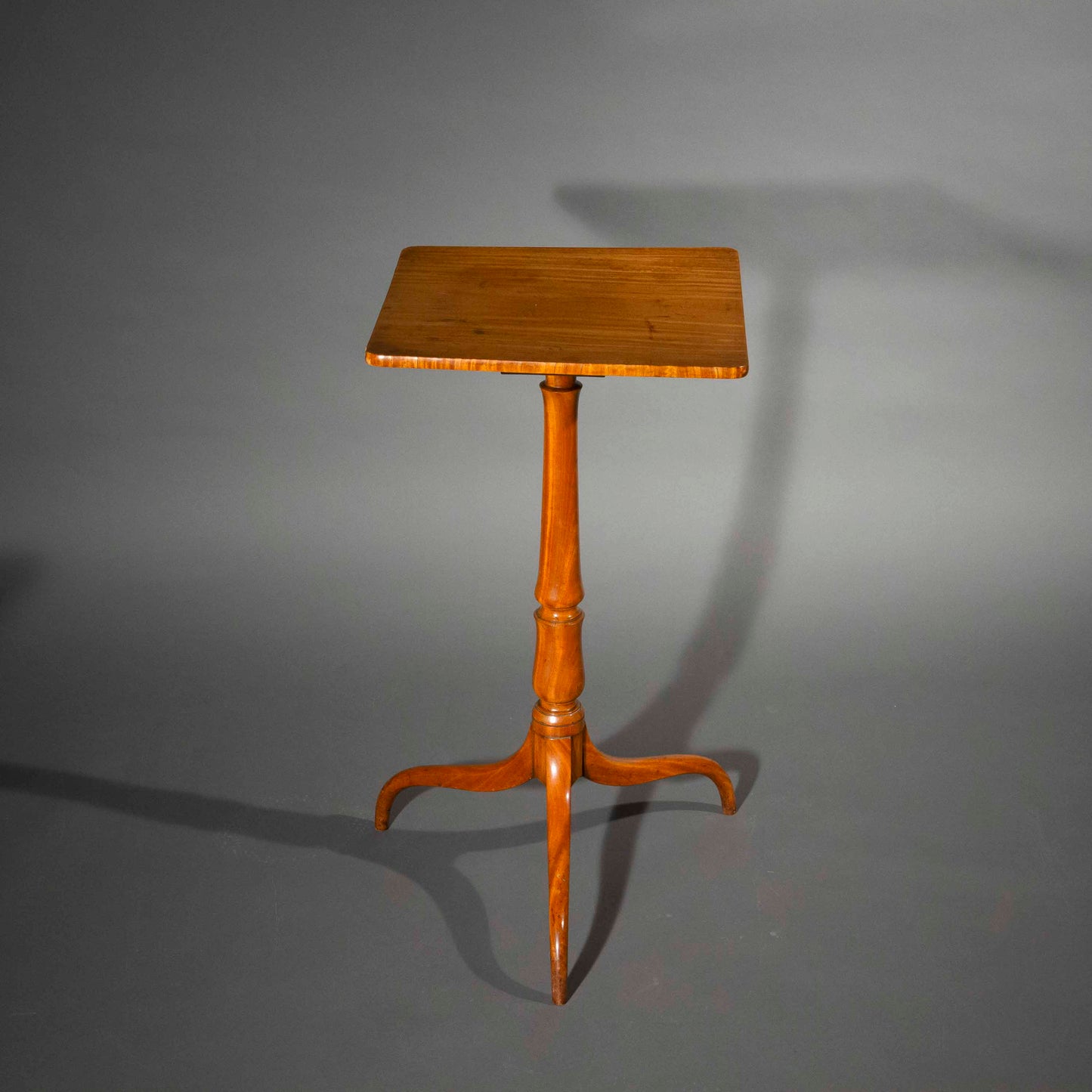 Fine 18th Century Satinwood Tripod Table