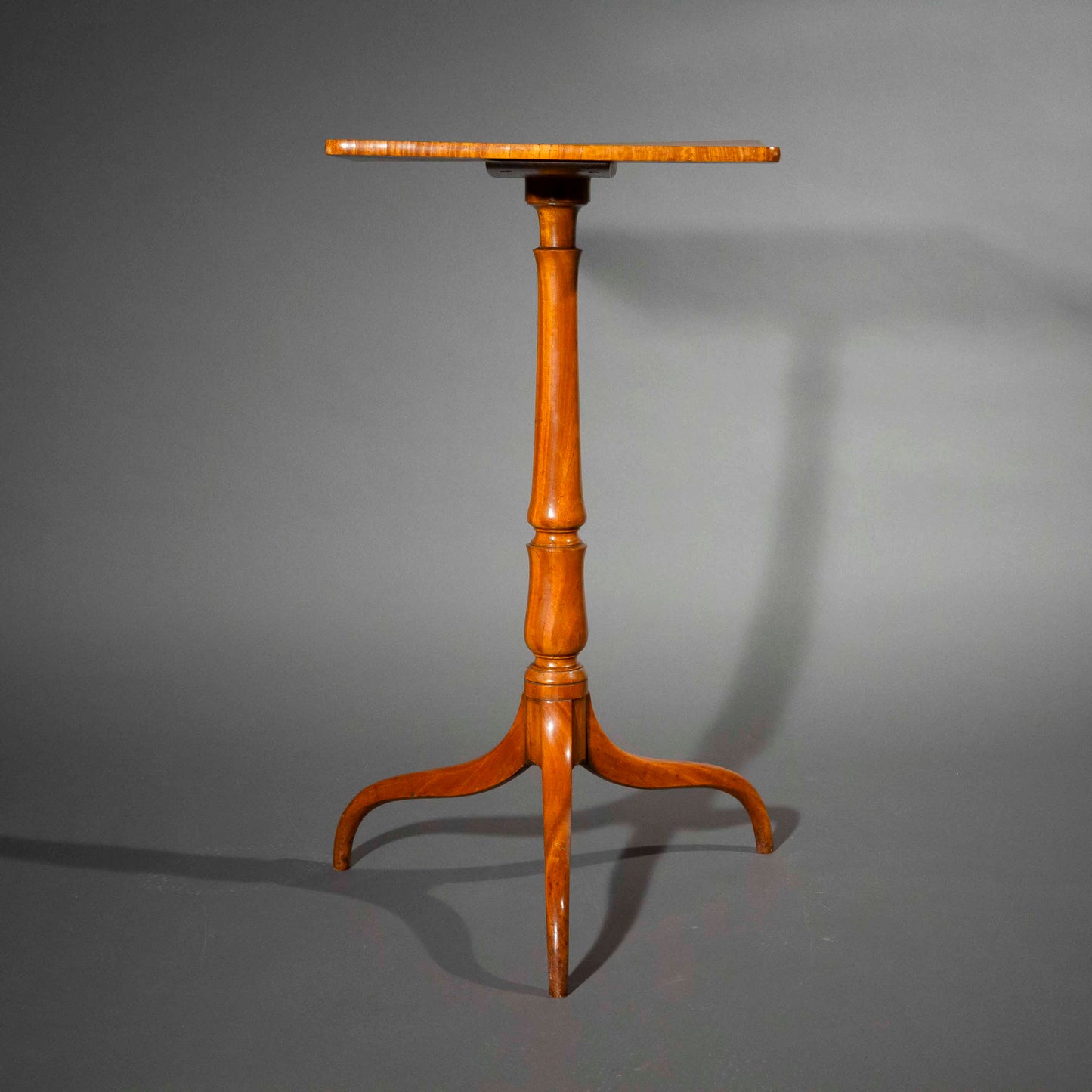 Fine 18th Century Satinwood Tripod Table