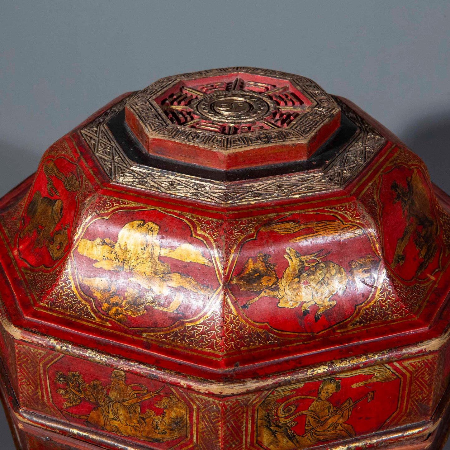 Rare 18th Century Red Lacquer Presentation Box