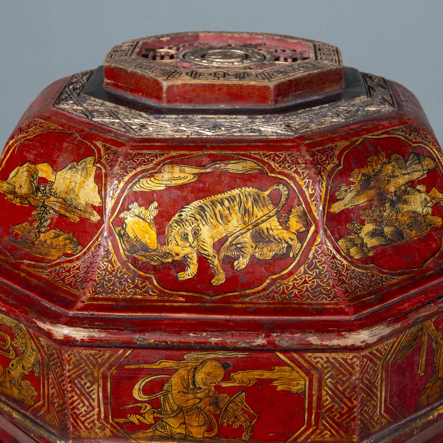 Rare 18th Century Red Lacquer Presentation Box