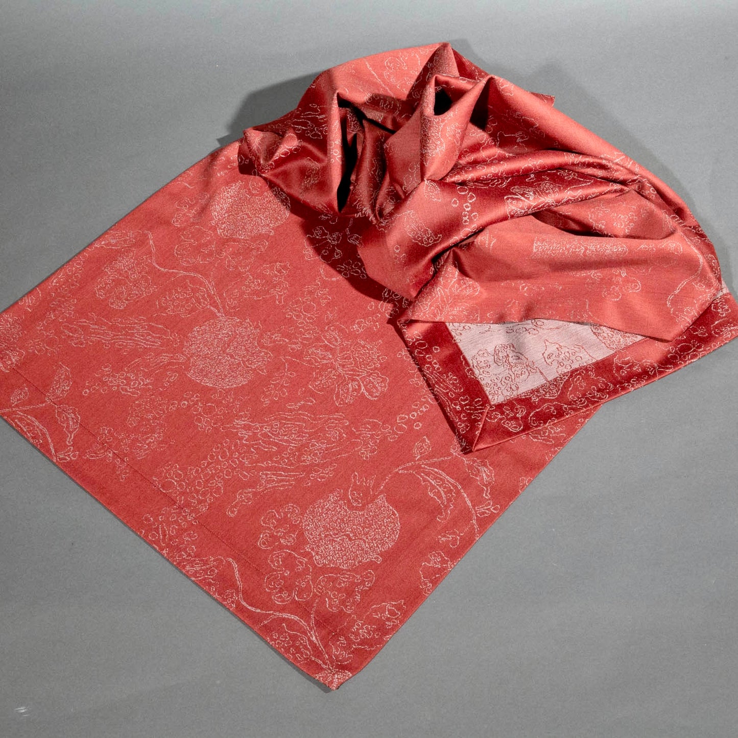 Melograno Bed Runner