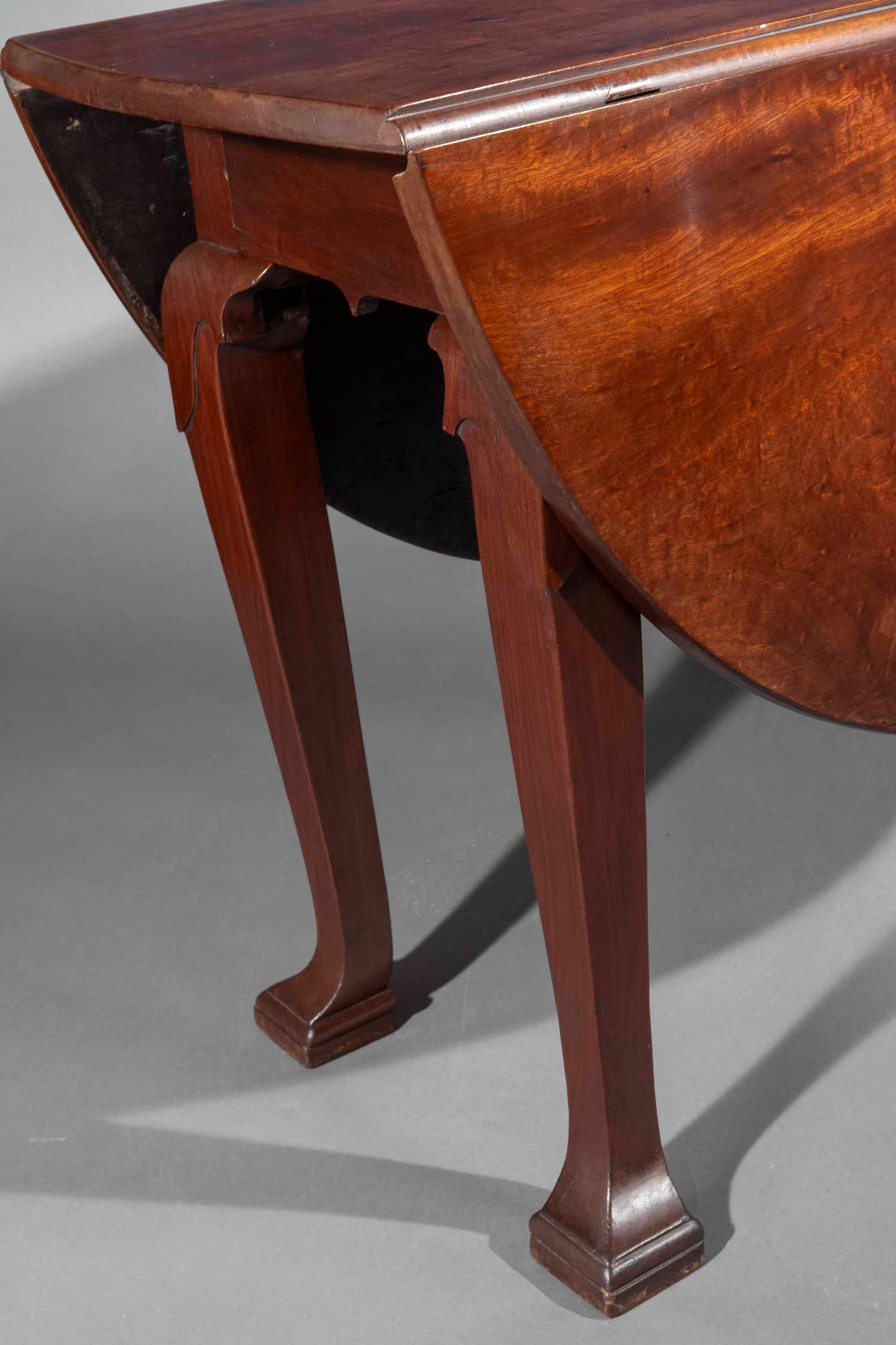 antique 18th century georgian dining table