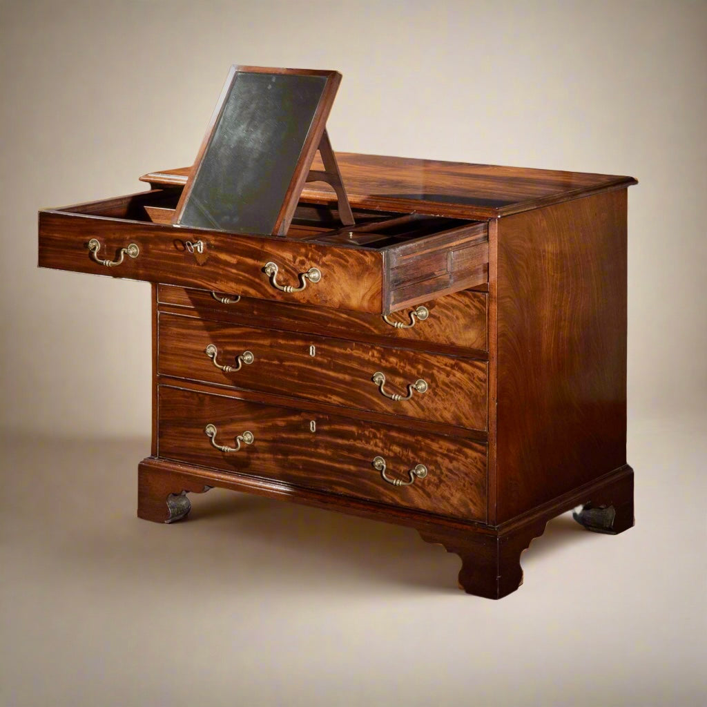 Georgian Chest of Drawers