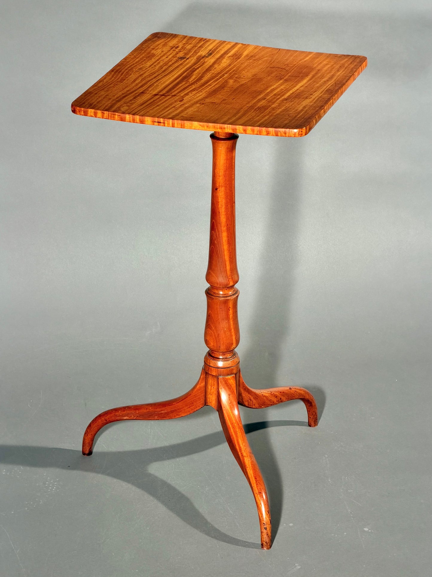 Fine 18th Century Satinwood Tripod Table