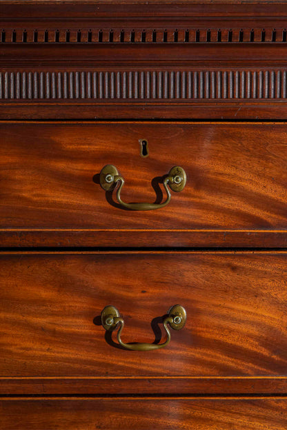 Fine Georgian Chippendale Chest on Chest